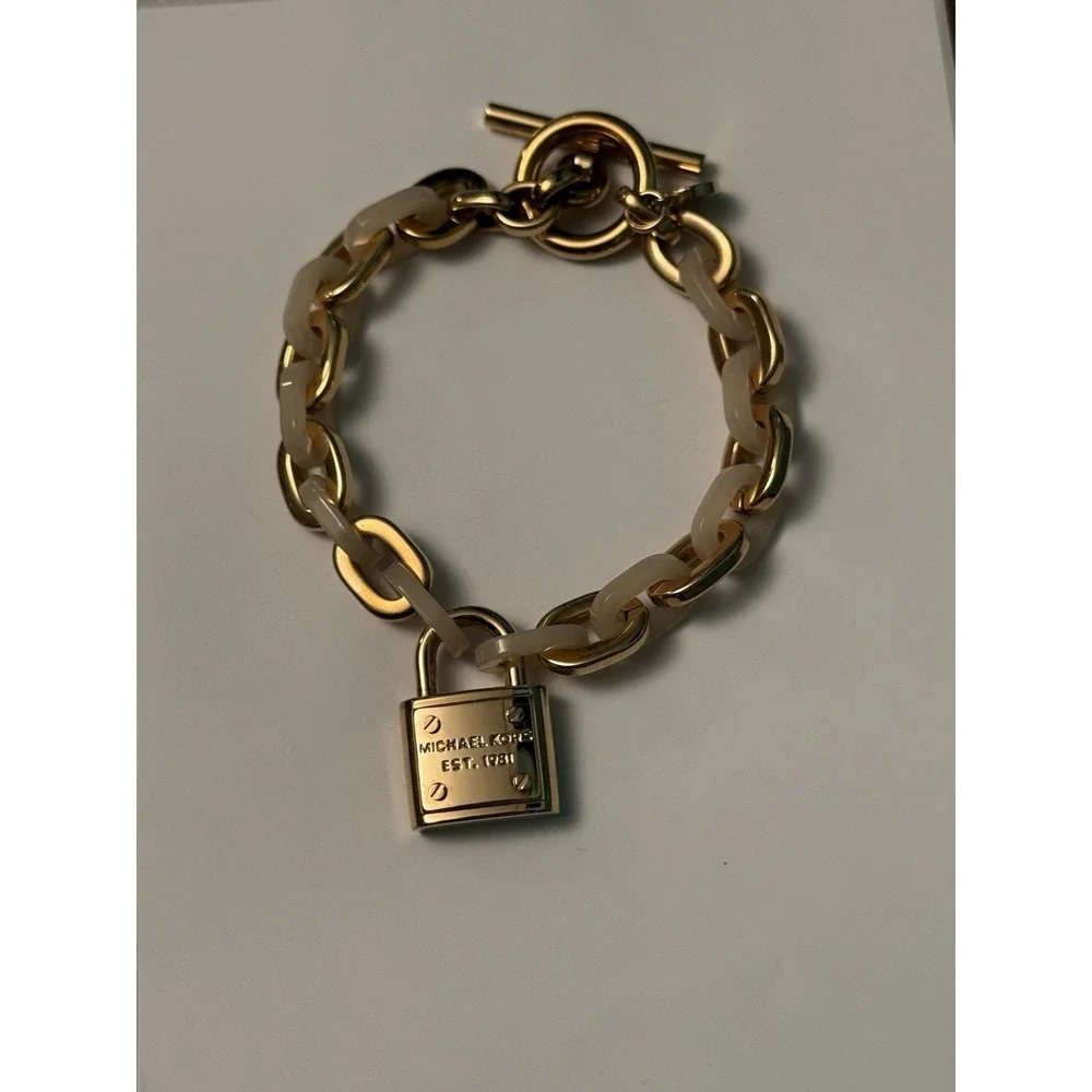 Michael Kors Gold Padlock Charm Toggle Bracelet Pink Acetate Chunky Chain Unique